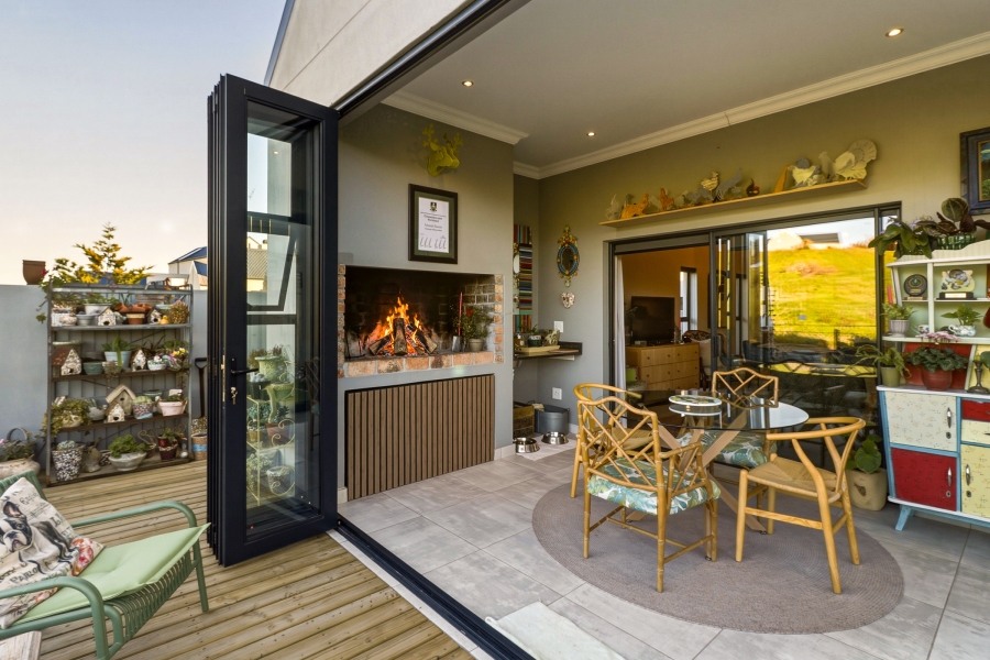 3 Bedroom Property for Sale in Aan de Wijnlanden Western Cape
